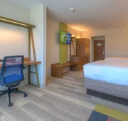 Holiday Inn Express & Suites Tulsa Midtown by IHG hotel detail image 4