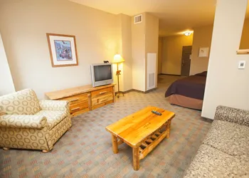 Great Wolf Lodge Kansas City hotel thumbnail 8