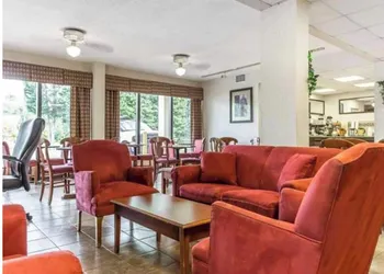 Townhouse Winston Salem - University hotel thumbnail 3