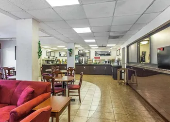 Townhouse Winston Salem - University hotel thumbnail 4