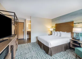 AmericInn by Wyndham Duluth South Black Woods Event Center hotel thumbnail 8