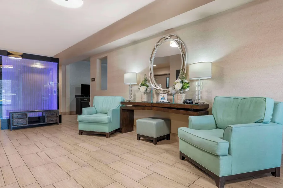 Best Western Plus Oceanside Palms hotel detail image 2