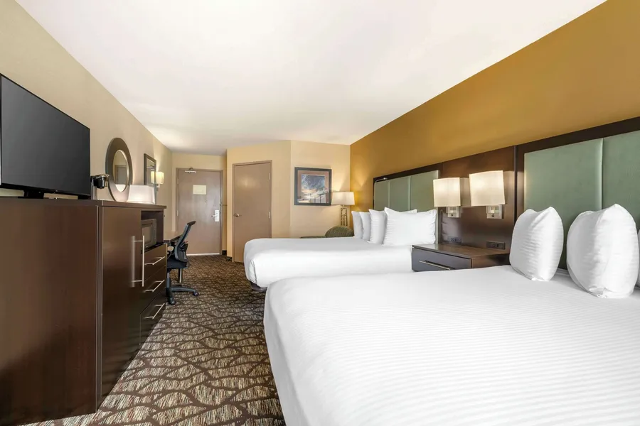 Best Western Plus Oceanside Palms hotel detail image 6