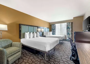 Best Western Plus Oceanside Palms hotel thumbnail 7