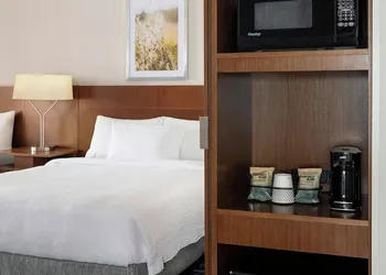 Fairfield Inn & Suites by Marriott St. Paul Northeast hotel thumbnail 8