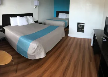 Main & Salt hotel thumbnail 8