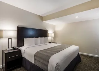 Chase Suite Hotel El Paso hotel thumbnail 3