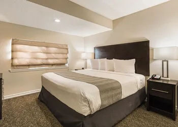 Chase Suite Hotel El Paso hotel thumbnail 4