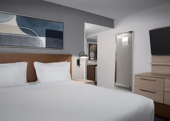 Courtyard by Marriott Orlando East/UCF Area hotel thumbnail 3