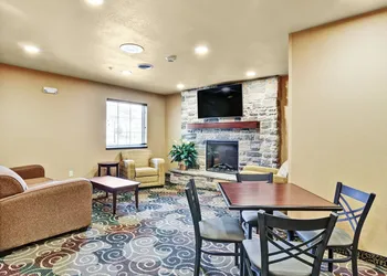 Cobblestone Inn & Suites - Ambridge hotel thumbnail 2