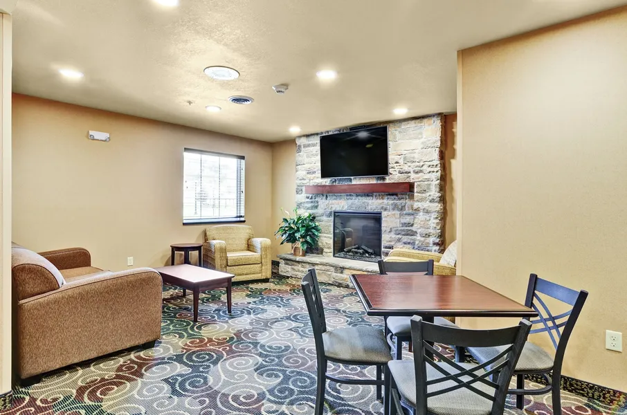 Cobblestone Inn & Suites - Ambridge hotel detail image 2