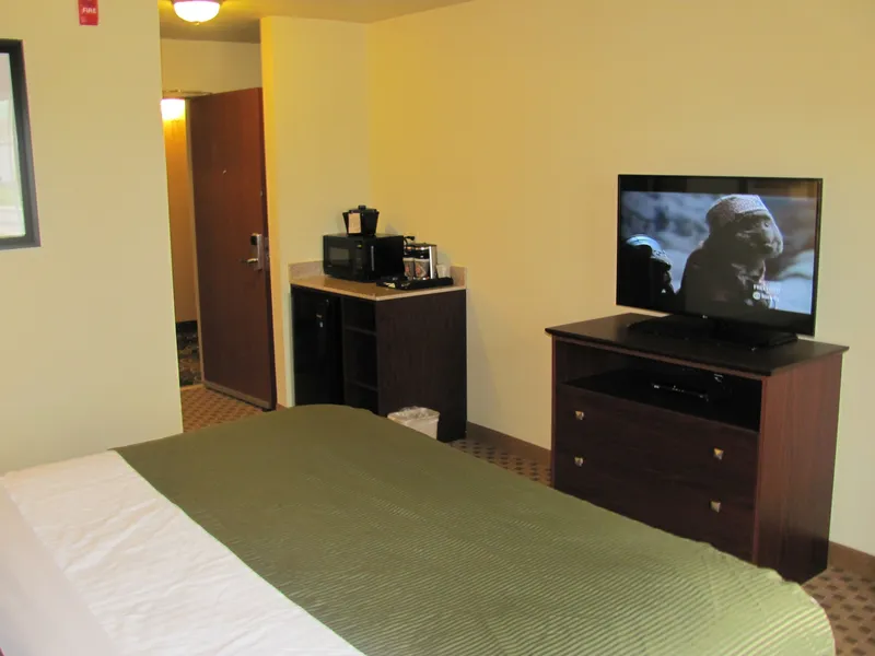 Cobblestone Inn & Suites - Ambridge hotel detail image 6