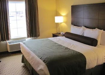 Cobblestone Inn & Suites - Ambridge hotel thumbnail 8