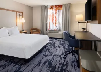 Fairfield Inn & Suites Columbus East hotel thumbnail 6