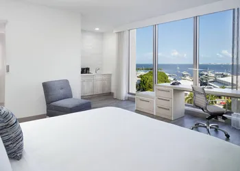 Courtyard by Marriott Miami Coconut Grove hotel thumbnail 5