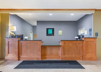 MainStay Suites Stanley hotel thumbnail 5