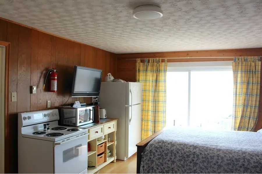 Clipper Shipp Beach Motel hotel detail image 6