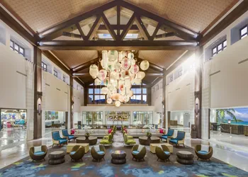 Universal's Loews Sapphire Falls Resort hotel thumbnail 2