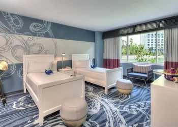 Universal's Loews Sapphire Falls Resort hotel thumbnail 5