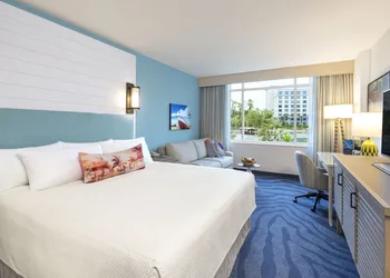Universal's Loews Sapphire Falls Resort hotel thumbnail 6