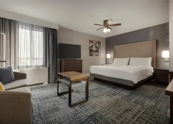 Homewood Suites by Hilton Burlington hotel thumbnail 7