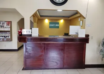 Cozy Inn hotel thumbnail 3