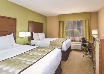 La Quinta Inn by Wyndham Austin North hotel thumbnail 8
