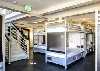 Posh South Beach Hostel hotel thumbnail 3