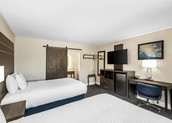 Travelodge by Wyndham Santa Rosa Wine Country hotel thumbnail 4