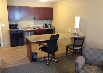 GrandStay Hotel & Suites hotel thumbnail 7