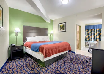 Rodeway Inn & Suites Ithaca South hotel thumbnail 4