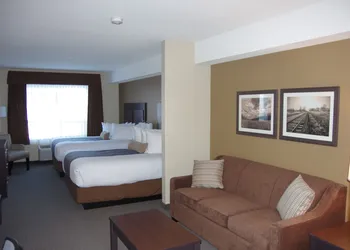 Best Western Plus Lacombe Inn & Suites hotel thumbnail 5