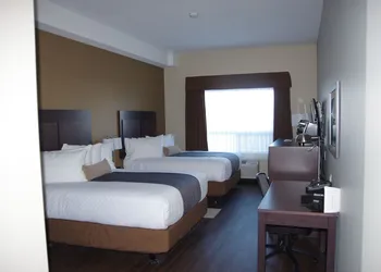Best Western Plus Lacombe Inn & Suites hotel thumbnail 7