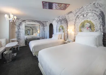 SAHARA Las Vegas hotel thumbnail 6