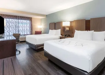 La Quinta Inn & Suites by Wyndham Aberdeen-APG hotel thumbnail 5