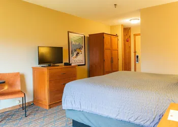The Black Bear Lodge at Stratton Mountain Resort hotel thumbnail 8