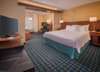 Fairfield Inn & Suites by Marriott Easton hotel thumbnail 4