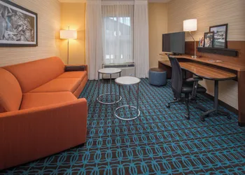 Fairfield Inn & Suites by Marriott Easton hotel thumbnail 7