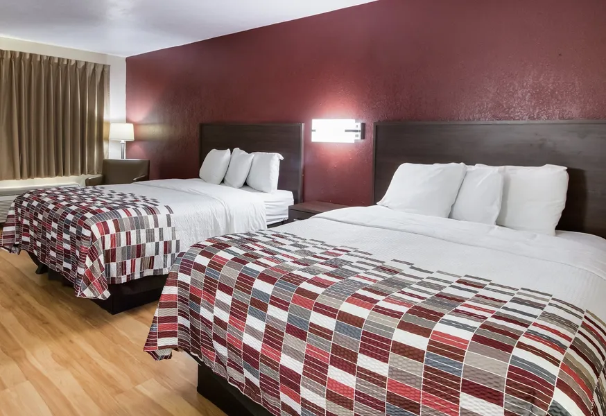 Red Roof Inn & Suites Commerce - Athens hotel detail image 6