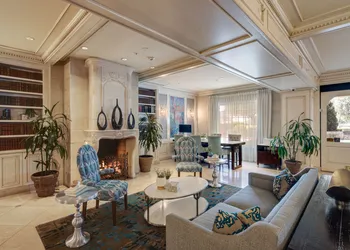 Ayres Hotel Seal Beach - Cypress hotel thumbnail 3