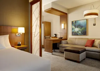 Hyatt Place DFW hotel thumbnail 5