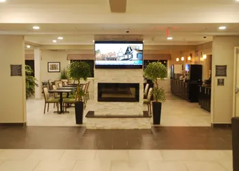 Best Western Plus Fort Saskatchewan Inn & Suites hotel thumbnail 2