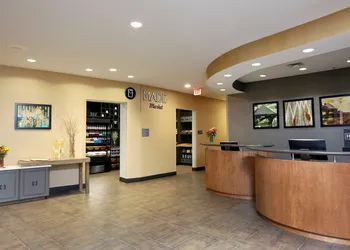 DoubleTree by Hilton West Fargo Sanford Medical Center Area hotel thumbnail 4