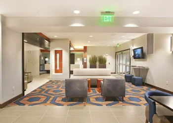 Holiday Inn Express & Suites Hot Springs by IHG hotel thumbnail 2