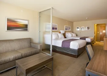 Holiday Inn Express & Suites Hot Springs by IHG hotel thumbnail 7
