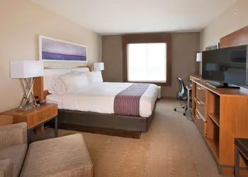 Holiday Inn Express & Suites Hot Springs by IHG hotel thumbnail 5