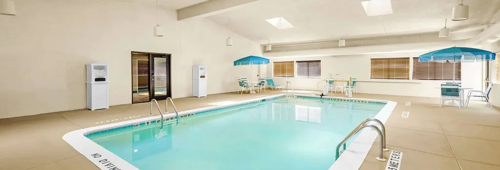Hotel photo 1 of 32