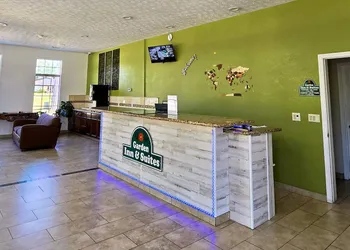 Garden Inn & Suites hotel thumbnail 2