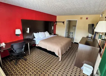 Garden Inn & Suites hotel thumbnail 5