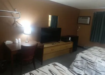 Roseau Motel hotel thumbnail 5